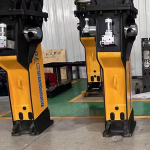 SOOSAN Hydraulic Breaker SQ70 Box Type Silence with <b>Auto</b> grease <b>system</b> and Acumulator suitable for excavators 16-21 tons - Product Image 3