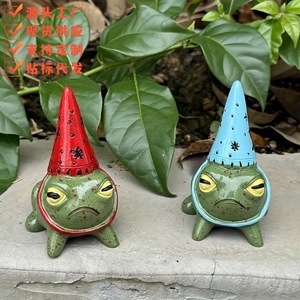 Figurine de grenouille en résine avec chapeau de fête, décoration extérieure, artisanat, décoration d'anniversaire, options chapeau rouge et bleu - Product Image 1