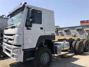 Camion tracteur d'occasion Sinotruk Euro2 Diesel 6X4 avec direction annulaire HOWO 10 roues, capacité de charge de 21-30T, 371 ch, caméra arrière 360° - Product Image 3