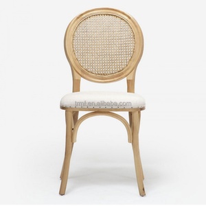 Chaises rondes en rotin bois tendance pour la location d'événements et de mariages - Product Image 2