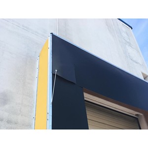 Cortina Retráctil de PVC SG/SGH - Cortina Autoextinguible para Bahías de Carga - Product Image 3