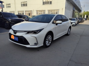 Corolla d'occasion <span class=keywords><strong>2021</strong></span>, modèle 1.2T S-CVT Elite PLUS Edition, automatique, conduite à gauche, blanc foncé - Product Image 1