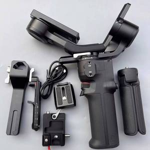 <span class=keywords><strong>Stabilisateur</strong></span> de caméra vidéo léger OEM RS3 Mini avec suivi du visage et des objets, 3 poignées, matériau ABS, V5.5, autonomie de plus de 5h - Product Image 1