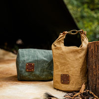 Vente en gros de sacs en cuir de vachette ciré Ensemble d'outils pour le camping en plein air Sacs de recherche de nourriture Tasses Boîtes à lunch Casseroles pour l'escalade