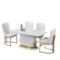 Ensemble de salle à manger moderne avec chaises en tissus variés, table à manger durable avec plateau en marbre pour meubles d'appartement