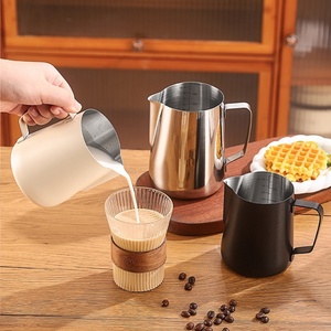 Chất lượng 350ml 600ml cà phê Espresso sữa bọt <span class=keywords><strong>Pitcher</strong></span> với đo lường quy mô Rose <span class=keywords><strong>Red</strong></span> sữa thép không gỉ Jug - Product Image 6
