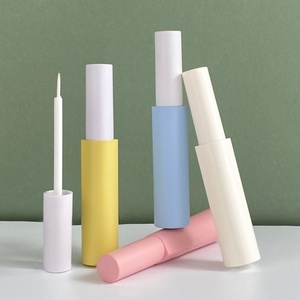 Mini tube en gros pour faux cils – Colle à cils super rapide, forte, longue durée, résistante à l'humidité, pour cils en bande et à base d'huile - Product Image 2