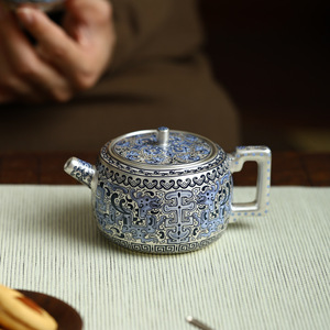 Théière vintage en argent incrusté faite à la main avec deux tasses, service à thé en poterie pour usage domestique, boîte cadeau incluse, origine Dehua - Product Image 2