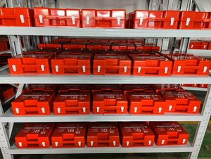 Trousse de premiers soins portable murale en ABS avec logo personnalisé du fabricant, couleurs rouge/blanc/vert, capacité de 25 personnes, conception multicouche - Product Image 6