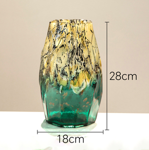 Jarrón de Vidrio de Diseño Colorido Poligonal Hecho a Mano para Centros de Mesa de Lujo, Decoración para Bodas y Hogar, Venta al Por Mayor - Product Image 3