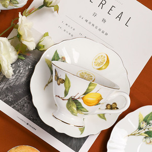 Juego <span class=keywords><strong>de</strong></span> Taza y Platillo <span class=keywords><strong>de</strong></span> <span class=keywords><strong>Porcelana</strong></span> con Relieve Antiguo Europeo, Diseño <span class=keywords><strong>de</strong></span> Limón y Mariposas, Estilo Pastoral Inglés para el Té <span class=keywords><strong>de</strong></span> la Tarde, Apto para Alimentos - Product Image 4