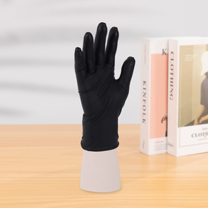 Gants jetables en nitrile noirs, bouts texturés antidérapants, poignet élastique, sans poudre, sans latex, usage général - Product Image 1
