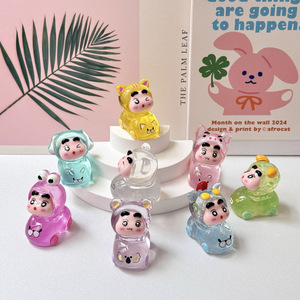 ชินจังสีแดงสดใส ตุ๊กตาสัตว์โปร่งแสงในถุงสุ่ม DIY เครื่องประดับพวงกุญแจ การ์ตูน ของตกแต่งโต๊ะทำงาน - Product Image 4