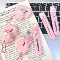 Couteau utilitaire rétractable rose mignon, portable pour l'ouverture de colis, la découpe de papier et le scrapbooking pour étudiants