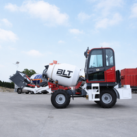 Mini bétonnière autochargeante BLT, machine portable, bétonnière sur camion 4x4 pour la construction et la route