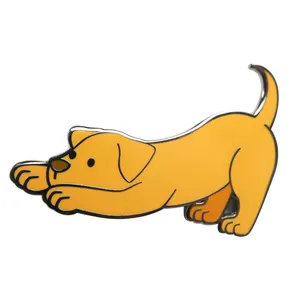Diseño personalizado artesanía de metal perro mascota divertido pin de solapa lindo animal insignia perro forma esmalte PIN