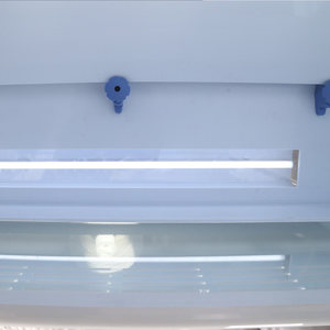 Hotte à fumées résistante à la corrosion pour les laboratoires de chimie humide manipulant des acides forts - Product Image 2