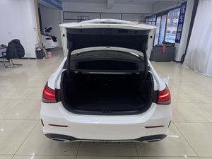 JX Auto Auto Usate in Offerta Speciale 2022 <span class=keywords><strong>Mercedes</strong></span>-Benz <span class=keywords><strong>Classe</strong></span> <span class=keywords><strong>A</strong></span> Berlina Guida <span class=keywords><strong>a</strong></span> Sinistra Interni Scuri Sedili in Pelle Pneumatici R17 Turbo Automatico - Product Image 5