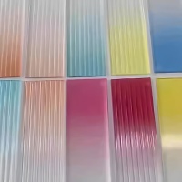 Cloison de douche en verre artistique courbé, ultra-blanc, coloré, dégradé, laminé, trempé, couleur thé, longue arc-en-ciel