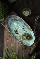 Assiette de présentation commerciale LovingHome en porcelaine verte de 13 pouces, motif feuille, style vintage artistique, taille personnalisée, compatible lave-vaisselle, haute qualité