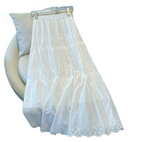Jupe longue en tulle multicouche brodée de fleurs blanches, best-seller été 2026, romantique et élégante, amincissante