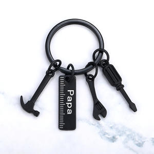 Llavero con Herramientas de Metal para el Día del Padre, Martillo, Destornillador, Llave Inglesa, Grabado Personalizado - Product Image 3