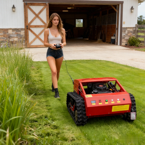 Tondeuse à gazon robotisée fabriquée en Chine, moteur diesel GGasoline, CE EURO 5, chenilles, télécommande, tondeuse à fléaux en vente - Product Image 1