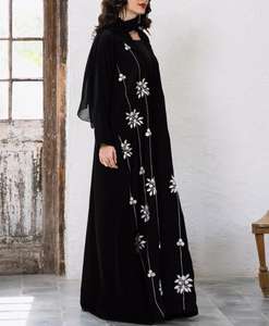 Abaya ricamato nero con foulard abbinato perfetto per ogni occasione abito da sera Cerep Nada - Product Image 4