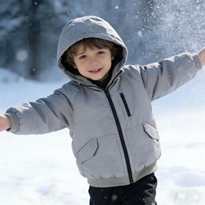 Veste d'hiver épaisse à capuche pour garçons, rembourrage 100% polyester, respirante, durable, équipement pour l'extérieur par temps froid - Product Image 2