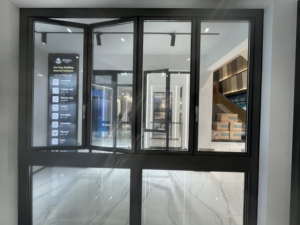 Porte coulissante extérieure VOBO Avant <span class=keywords><strong>Garde</strong></span> Aero Triple sans cadre en alliage d'aluminium, moderne, étanche, insonorisée et isolante thermiquement pour cuisine - Product Image 3