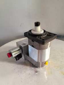 Motor Hidráulico de Pistón de Hierro Fundido R290LC-9 R300LC-9S R320LC-9 R330LC-9S R380LC-9 R390LC-9 R480LC-9 R480LC-9S R520LC-9 Unidireccional - Product Image 6