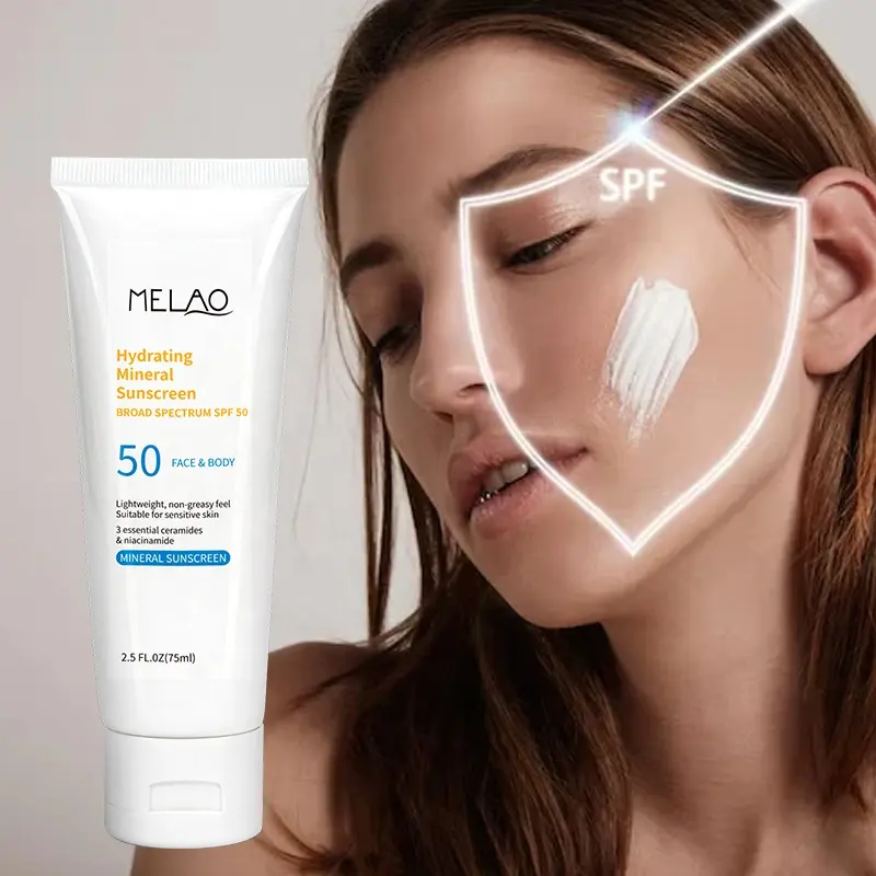 Vente en gros de crème solaire pour peau grasse SPF 50, marque privée, crème solaire UV blanchissante et biologique pour le visage et le corps, crème solaire