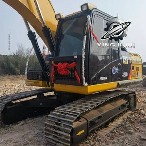 Excavatrice Caterpillar 320D d'occasion, marque japonaise d'origine, 20 tonnes, grande taille, sur chenilles en caoutchouc. - Product Image 6
