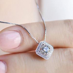 Collana Minimalista a Forma di Diamante per Donne, Ciondolo Geometrico, Catena per Clavicola in Lega Metallica Preziosa Elettroplaccata, Moda - Product Image 2