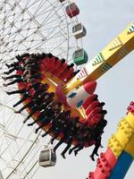 Vente flash Manèges de parc d'attractions Manèges à sensations fortes 23 places Grand manège frisbee à vendre