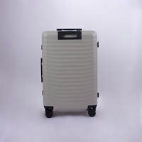 Nouveau style d'affaires de luxe Valise à roulettes Bagages de voyage Valise de cabine en PC Ensemble de bagages de cabine élégant et tendance
