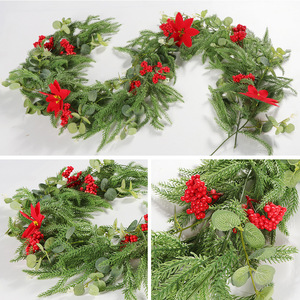 Guirnalda navideña fácil de conseguir con bayas rojas y flores de 2 m para decoración de pared del hogar - Product Image 3