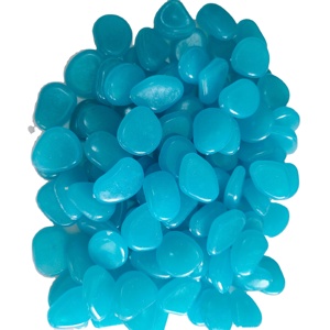 Caillou en résine bleu ciel phosphorescent décorations - Product Image 1