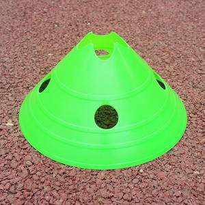 6 İnç Futbol Büyük Disk Konisi Delikli Çeviklik Antrenman Spor Konisi Plastik ve Tutucu Çocuklar İçin Futbol Basketbol Sahası İşaretleyicileri - Product Image 4