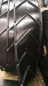 YUPHENG Fournisseur d'usine sur mesure, bande transporteuse en caoutchouc Chevron EP200 à haute résistance à la traction 18Mpa pour cimenterie - Product Image 3