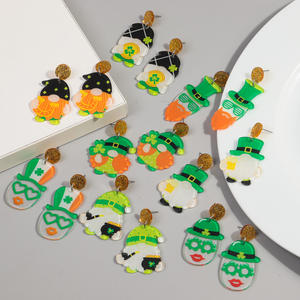 Venta al por mayor de accesorios para el Día de San Patricio colgante verde creativo Oktoberfest máscara <span class=keywords><strong>enano</strong></span> hierba de la suerte trébol brillo acrílico pendiente - Product Image 2