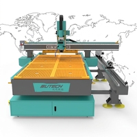 Routeur CNC 4 axes multi-tensions 1325 1350 UTECH 110V/220V/380V pour l'industrie du travail du bois MDF