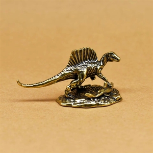 Ornamento in Ottone <span class=keywords><strong>Antico</strong></span> a Forma di Spinosauro - Elegante Artigianato Vintage per Regali Personalizzati - Product Image 3