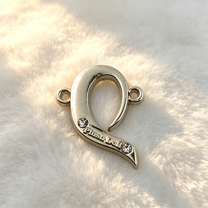Accessoire métallique résistant à l'eau de mer pour maillots de bain, étiquette métallique personnalisée à coudre avec logo gravé - Product Image 2