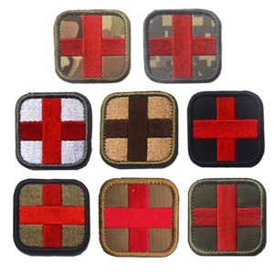 Patchs de broderie en caoutchouc PVC tactique de la croix rouge, badges de l'armée de plein air brodés avec des Appliques de support - Product Image 6