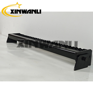 Pièces d'excavatrice : marchepieds pliables et rétractables à l'extérieur de la cabine, disponibles en différentes tailles - Product Image 4