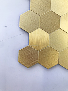 Mosaïque murale autocollante en aluminium, forme hexagonale, couleur dorée, motif brossé, pour plafond <span class=keywords><strong>de</strong></span> <span class=keywords><strong>salle</strong></span> <span class=keywords><strong>de</strong></span> <span class=keywords><strong>bain</strong></span> - Product Image 3