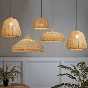 Lustre en rotin tressé à la main, lampe à fleurs multi-niveaux, lampe suspendue rustique pour salle à manger, grande lampe à <span class=keywords><strong>suspension</strong></span> en forme de panier rond - Product Image 1