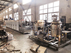 Pequeña confitería, piruleta de gelatina blanda dura, máquina para hacer dulces de goma, línea de producción de goma en forma de bola de ojo 3D, precio a la venta - Product Image 5