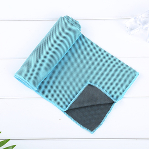 <span class=keywords><strong>Serviette</strong></span> <span class=keywords><strong>de</strong></span> sport en microfibre séchage rapide et refroidissement Logo <span class=keywords><strong>personnalisable</strong></span> avec boîte à fermeture éclair portable pour la <span class=keywords><strong>plage</strong></span> et les sports - Product Image 5